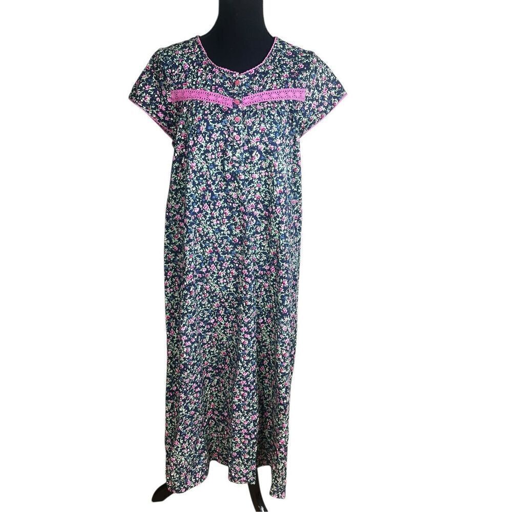 The Vermont Country Small floral flowers ditsy sleep lounge nightgown dress